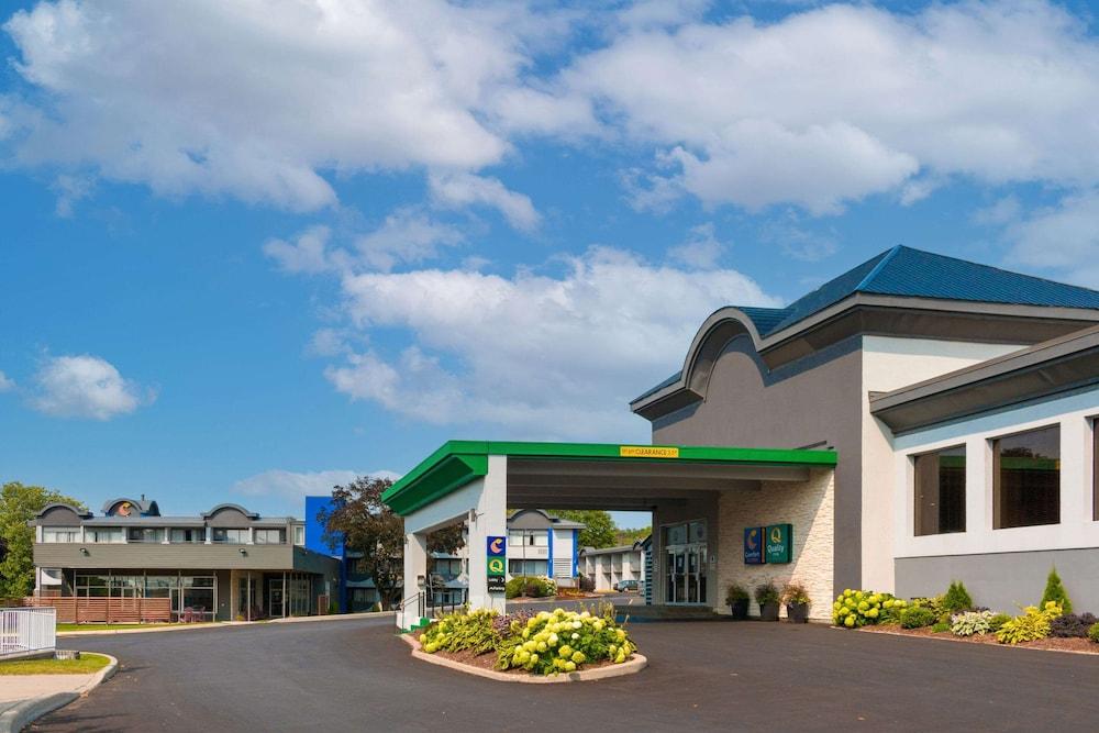 Quality Inn & Conference Centre Kingston Central Luaran gambar