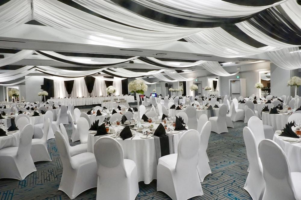 Quality Inn & Conference Centre Kingston Central Luaran gambar