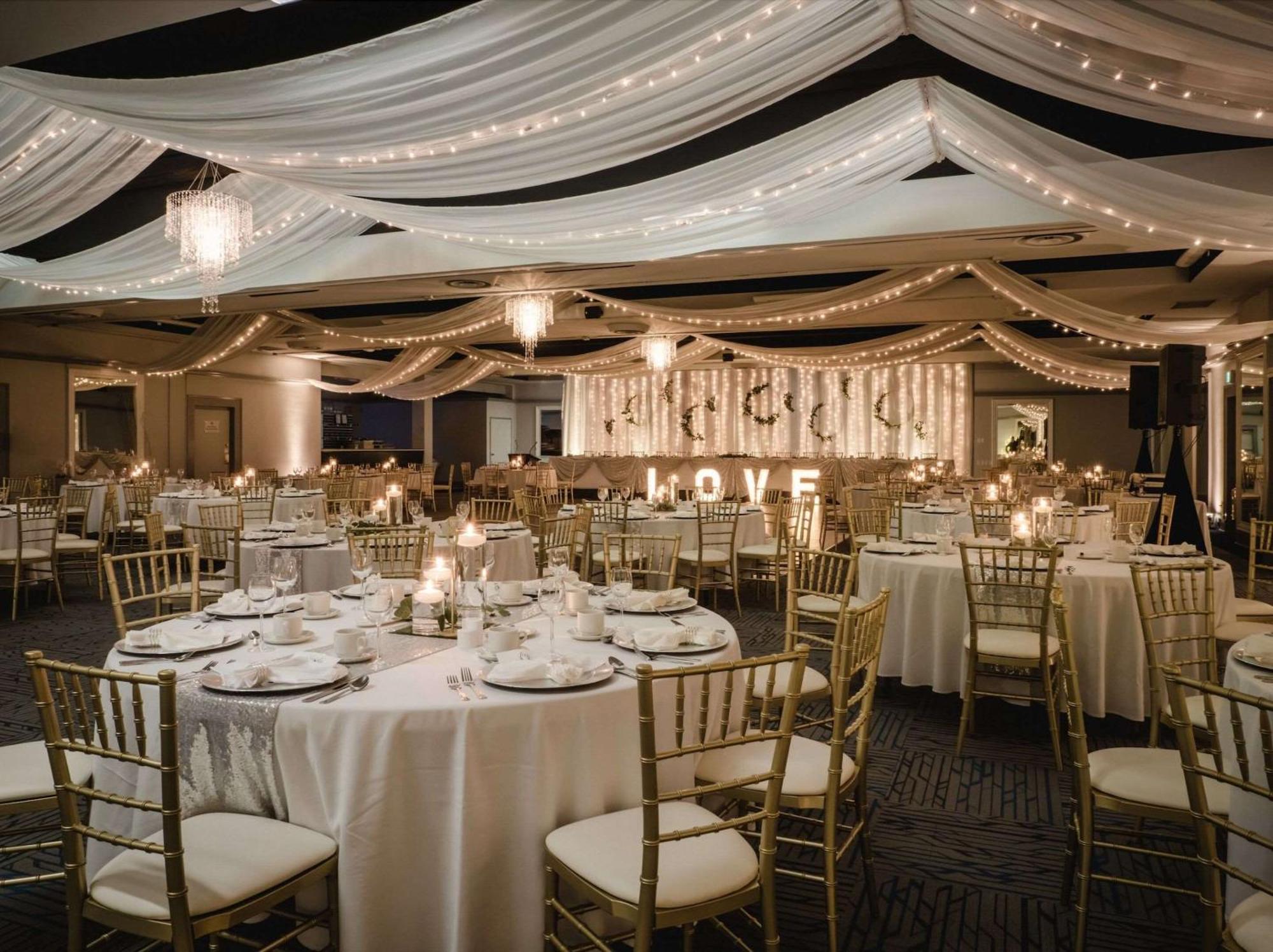 Quality Inn & Conference Centre Kingston Central Luaran gambar